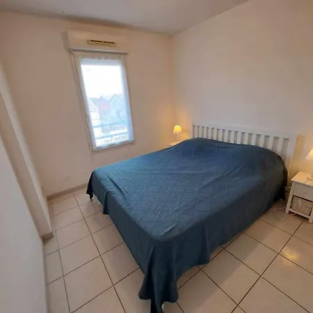3 Pieces Climatise Avec Terrasse A Marseillan, Parking Prive, Proche Des Commodites - Fr-1-326-806 Apartman Marseillan