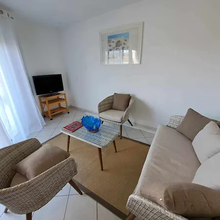 3 Pieces Climatise Avec Terrasse A Marseillan, Parking Prive, Proche Des Commodites - Fr-1-326-806 Apartman *