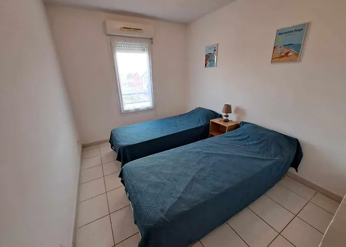 3 Pièces Climatisé Avec Terrasse à Marseillan, Parking Privé, Proche Des Commodités - Fr-1-326-806