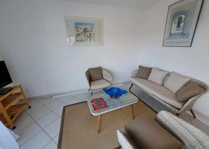 Apartamento 3 Pièces Climatisé Avec Terrasse à Marseillan, Parking Privé, Proche Des Commodités - Fr-1-326-806