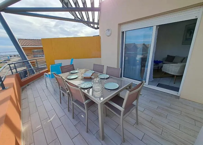 3 Pièces Climatisé Avec Terrasse à Marseillan, Parking Privé, Proche Des Commodités - Fr-1-326-806