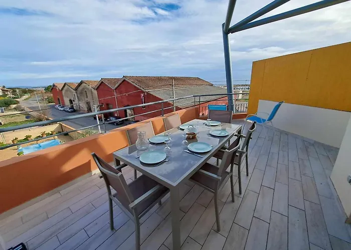 3 Pièces Climatisé Avec Terrasse à Marseillan, Parking Privé, Proche Des Commodités - Fr-1-326-806 Marseillan (Herault)